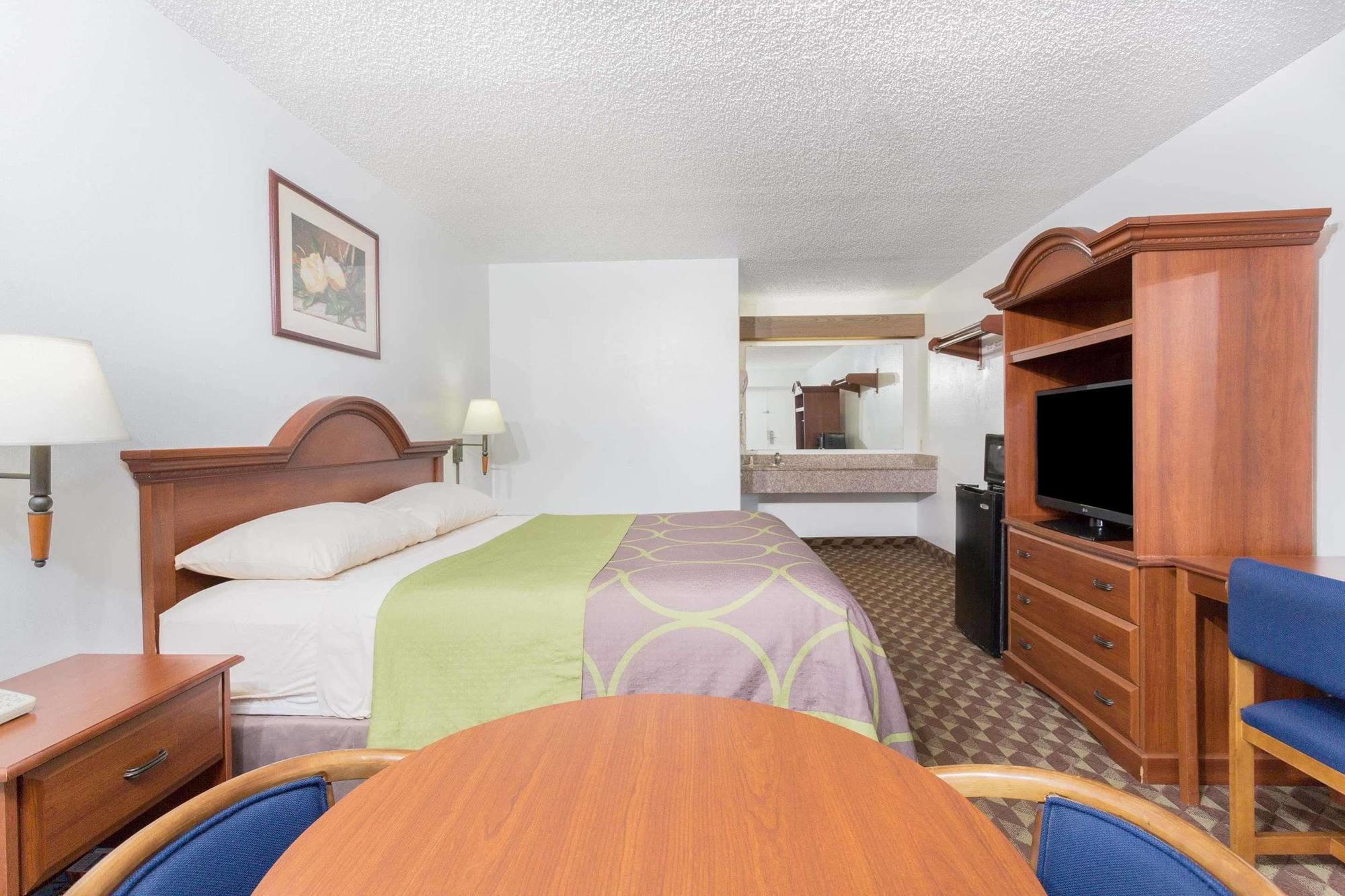 Super 8 By Wyndham Riviera Beach West Palm Beach Bagian luar foto